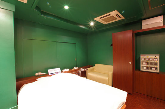 Room Number.208